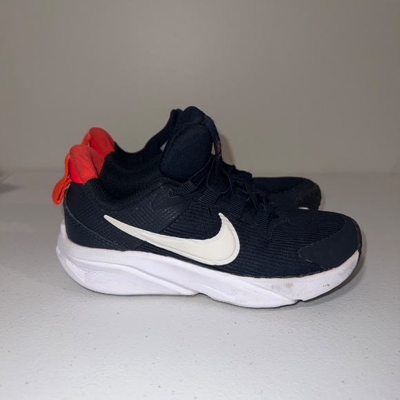 Kids Shoes - Picture 3 of 4